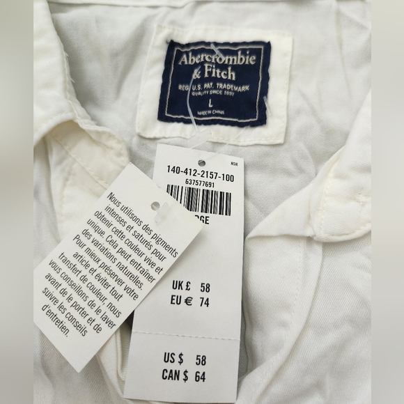 Abercrombie & Fitch | NWT White Button Down - Picture 2 of 6